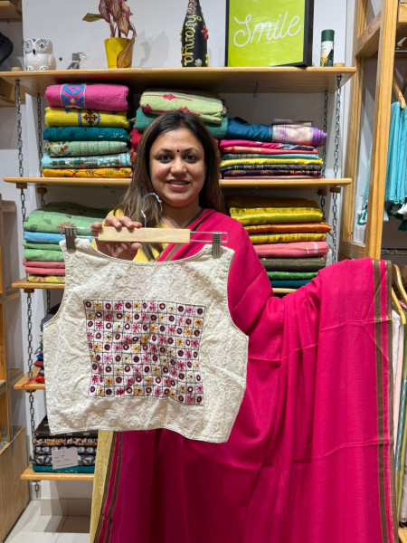 Pink Mul Saree with Hakoba Sleeveless padded Blouse