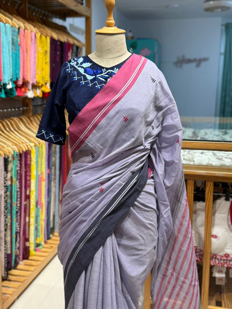 Image of Combo - Lavendar Dhaniakhali Cotton Saree withBlue Embroidered Blouse