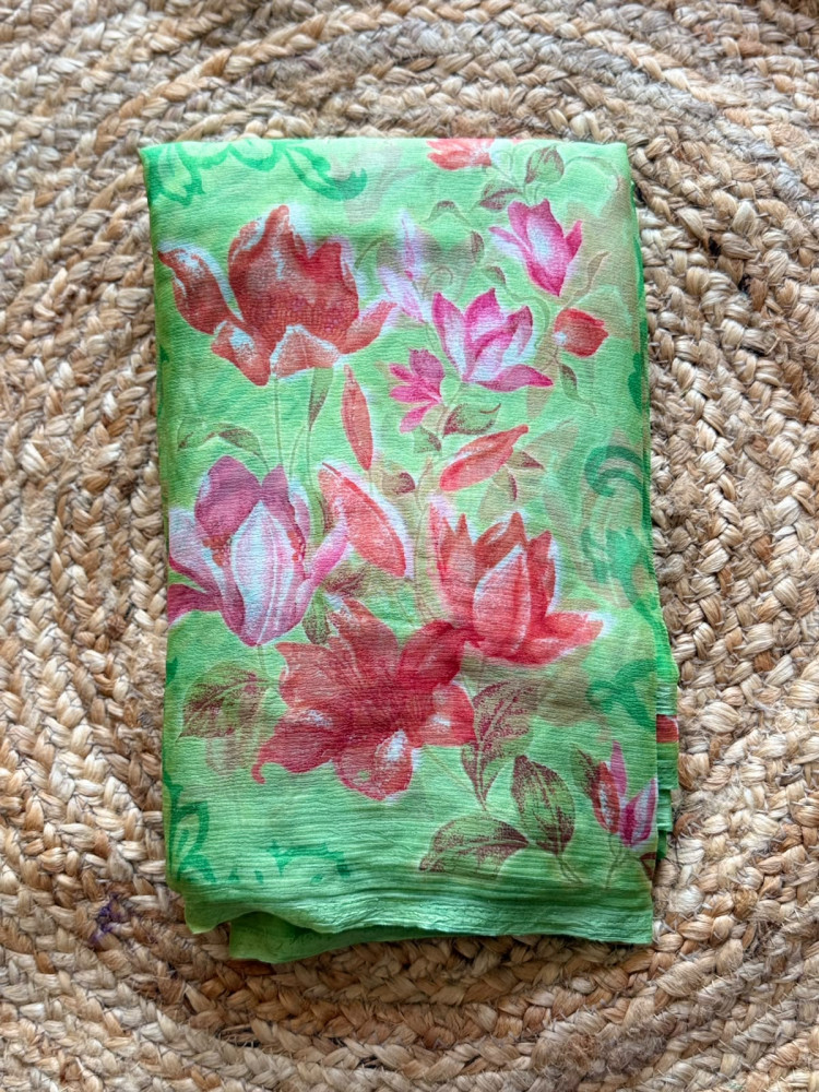 Image of Semi Chiffon Floral Print Saree