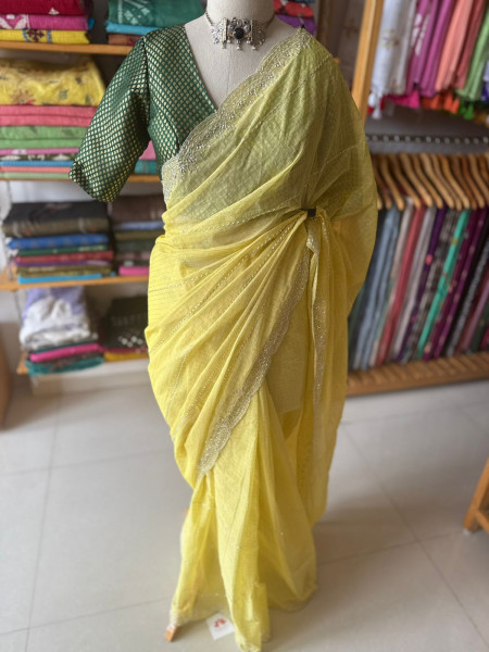 Zari Checks Cotton Saree with Cutdana Work