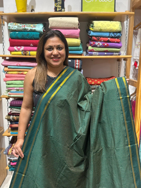 Blended Cotton Checks Saree - Green