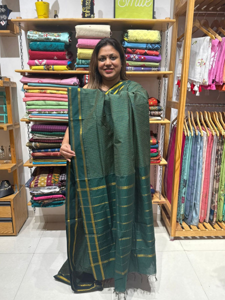 Blended Cotton Checks Saree - Green