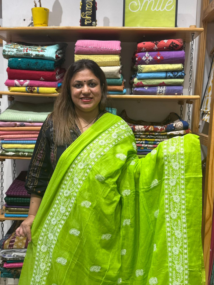 Image of Mul Cotton Chikankari Saree