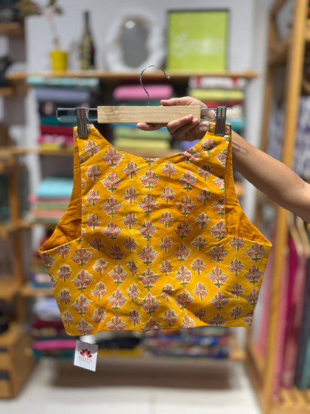 Handblock printed Sleeveless Padded Blouse - FREE SIZE