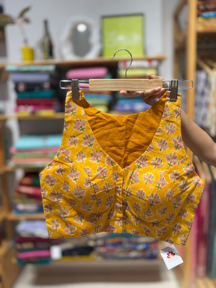 Image of Handblock printed Sleeveless Padded Blouse - FREE SIZE