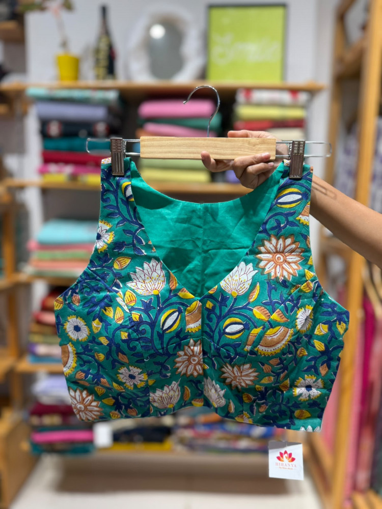 Image of Handblock printed Sleeveless Padded Blouse - FREE SIZE