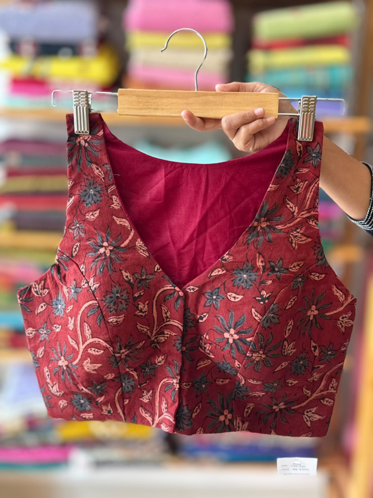 Image of Handblock printed Sleeveless Padded Blouse - FREE SIZE