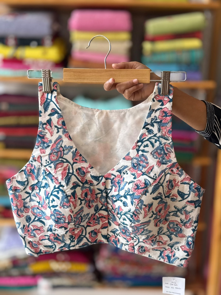 Image of Handblock printed Sleeveless Padded Blouse - FREE SIZE