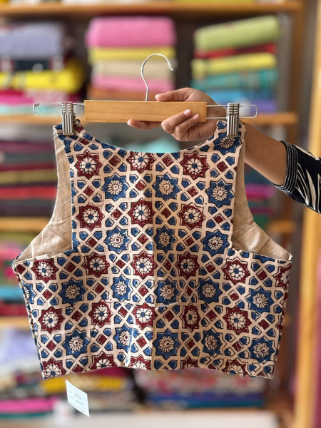 Handblock printed Sleeveless Padded Blouse - FREE SIZE