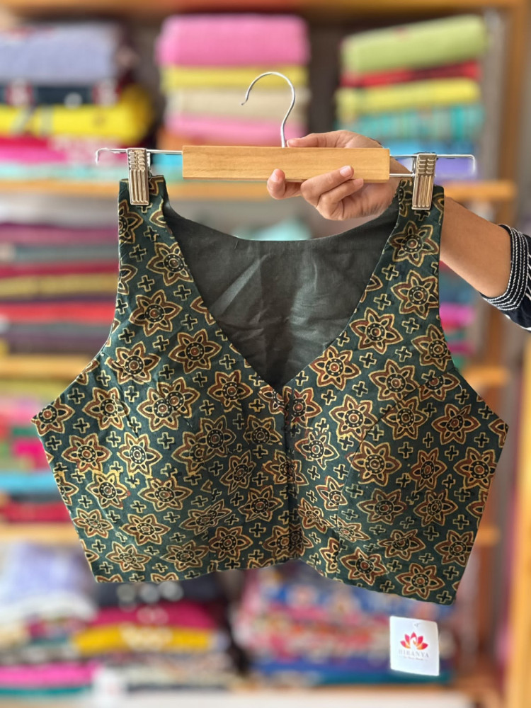 Image of Handblock printed Sleeveless Padded Blouse - FREE SIZE