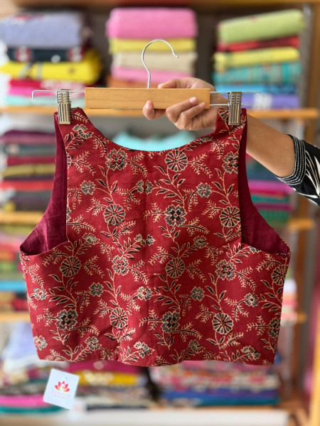 Handblock printed Sleeveless Padded Blouse - FREE SIZE
