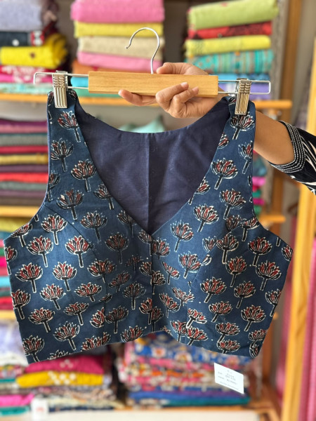 Handblock printed Sleeveless Padded Blouse - FREE SIZE