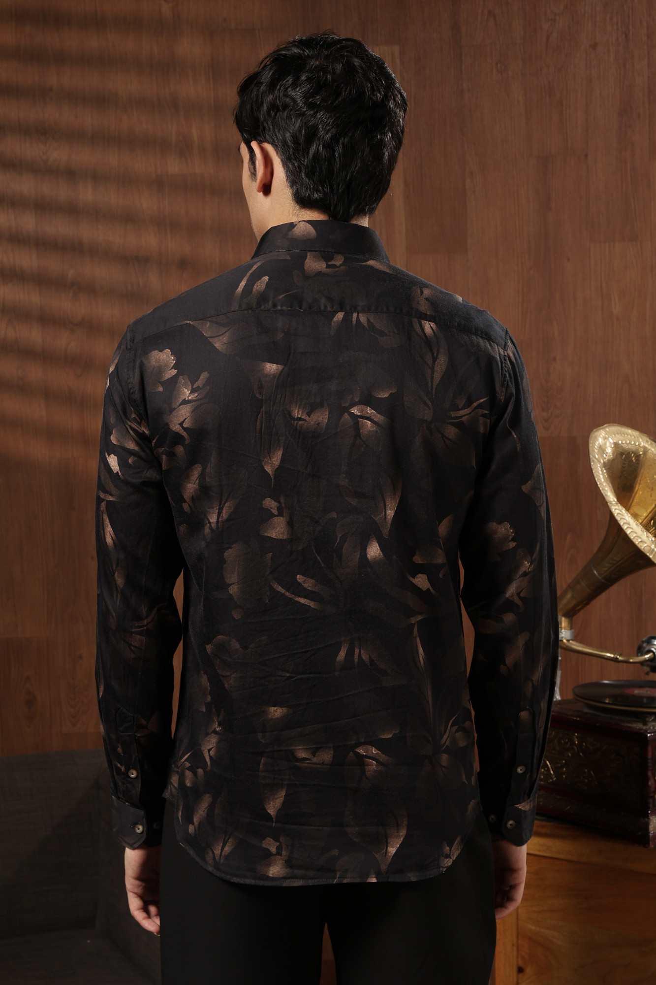 The 60s Satin Floral Shirt Black with Gold