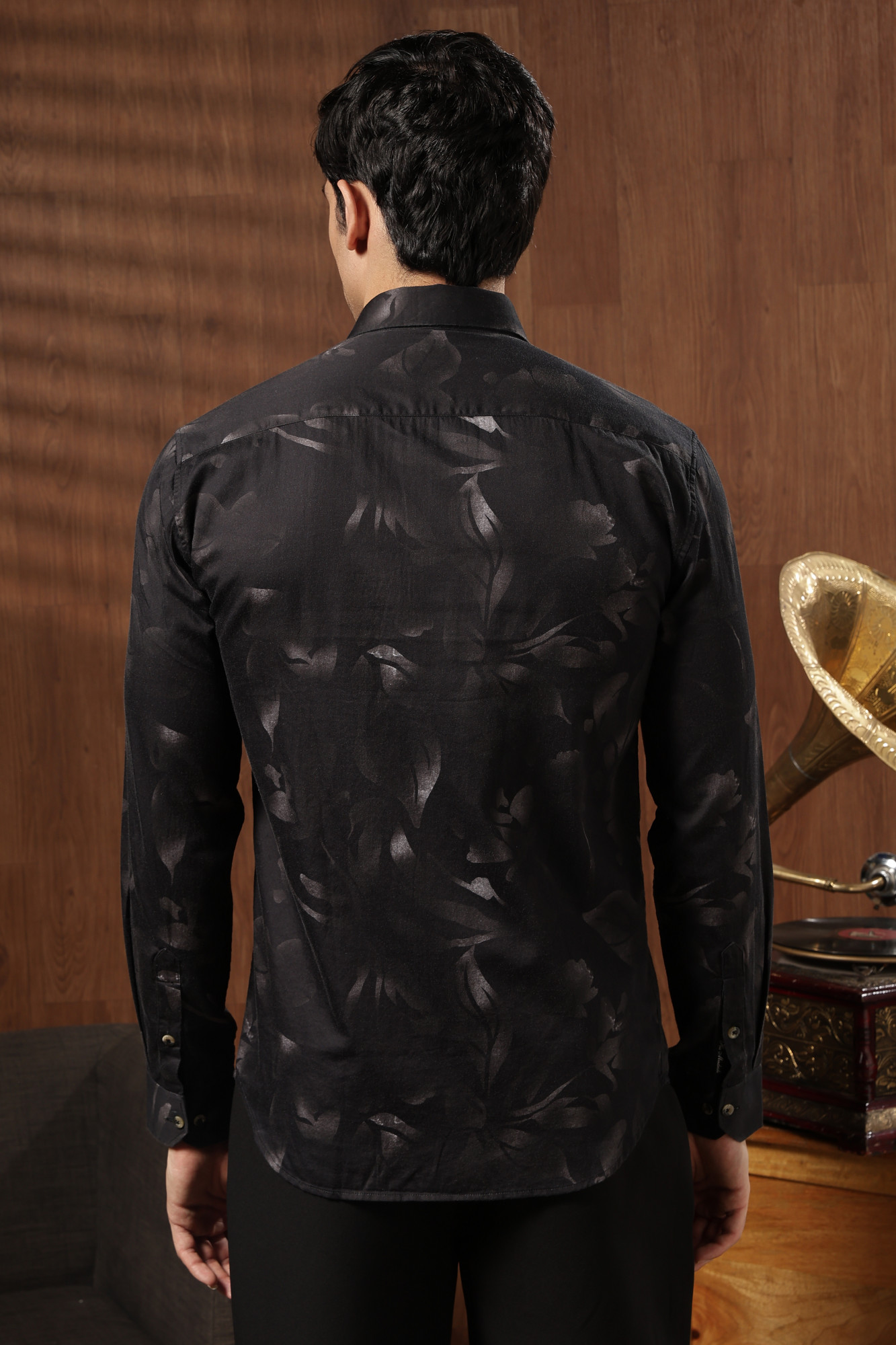 The 60s Satin Floral Shirt Black with Silver