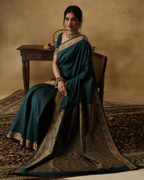 Image of House of EX Green Mysore Silk Saree Gifting Box for Women