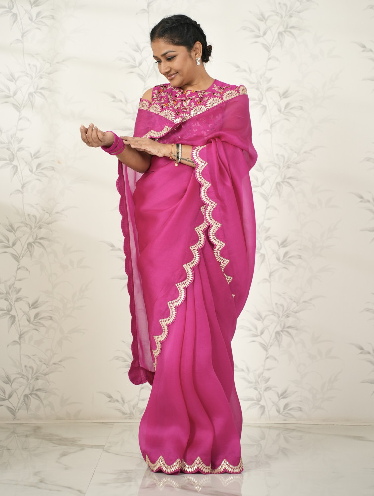 The Surprising Way to Wear a Saree with a Sleeveless Blouse | Dolly Jain&#039;s tricks for saree draping