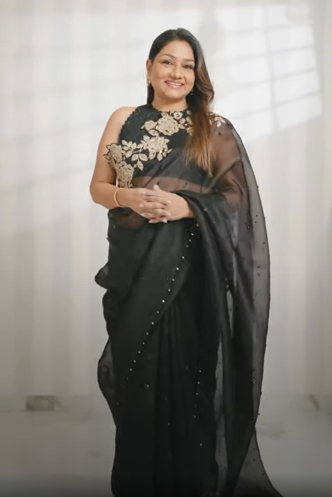 Cocktail Saree Draping by Dolly Jain