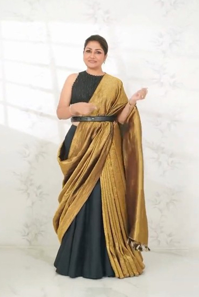 Effortless Skirt Saree Draping on D’Coat Bells for a Classy Look