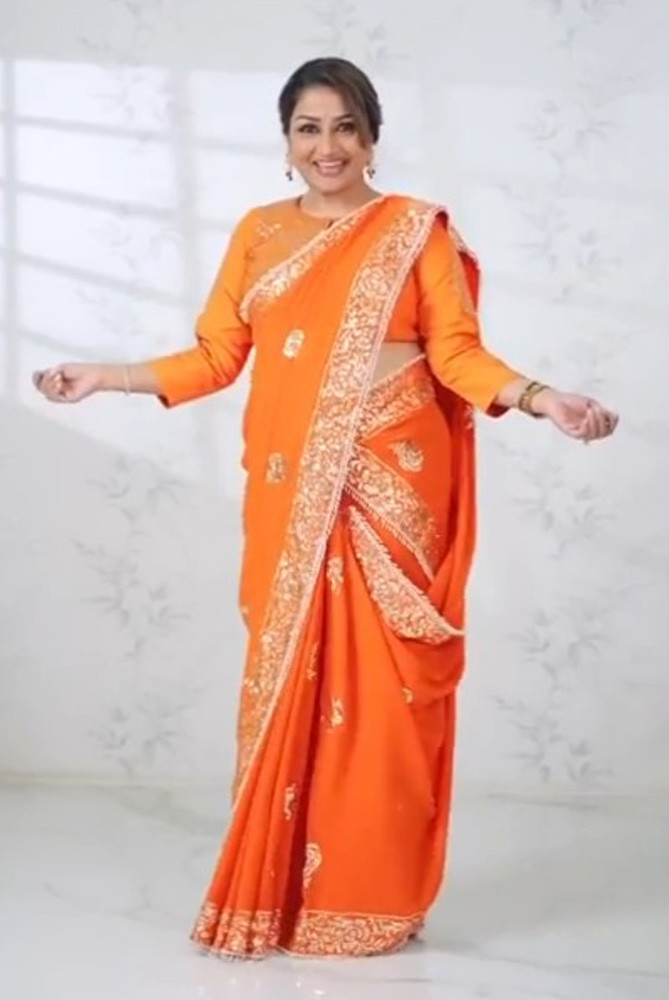 Must-Try Border Saree Drape for Sangeet Night