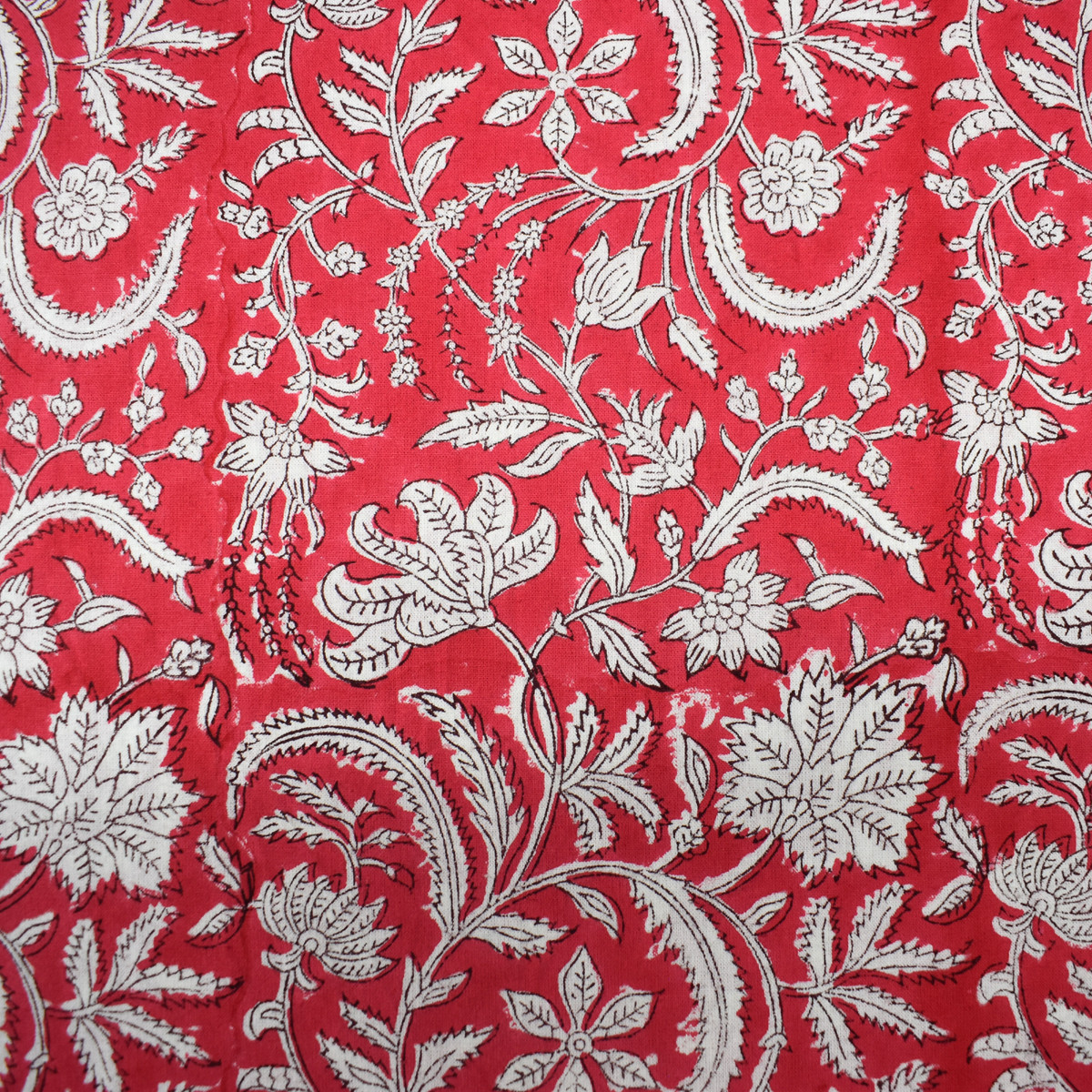 12 Seater Tablecloth  180x340 cms  Wild Flower Christmas 202515