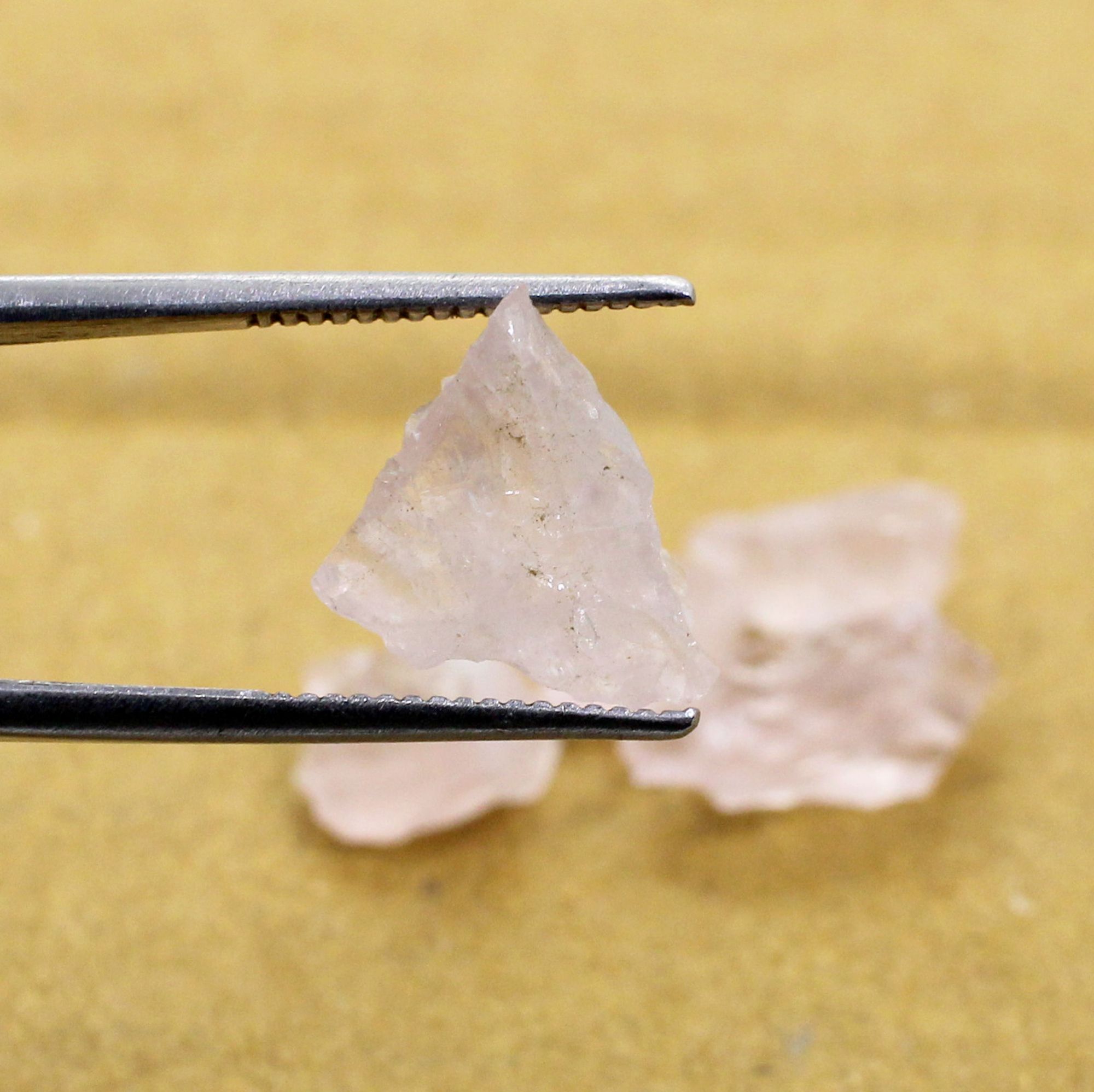 5 Pcs Natural Morganite 9x6mm-16x7mm Freeform Rough 1615 Cts