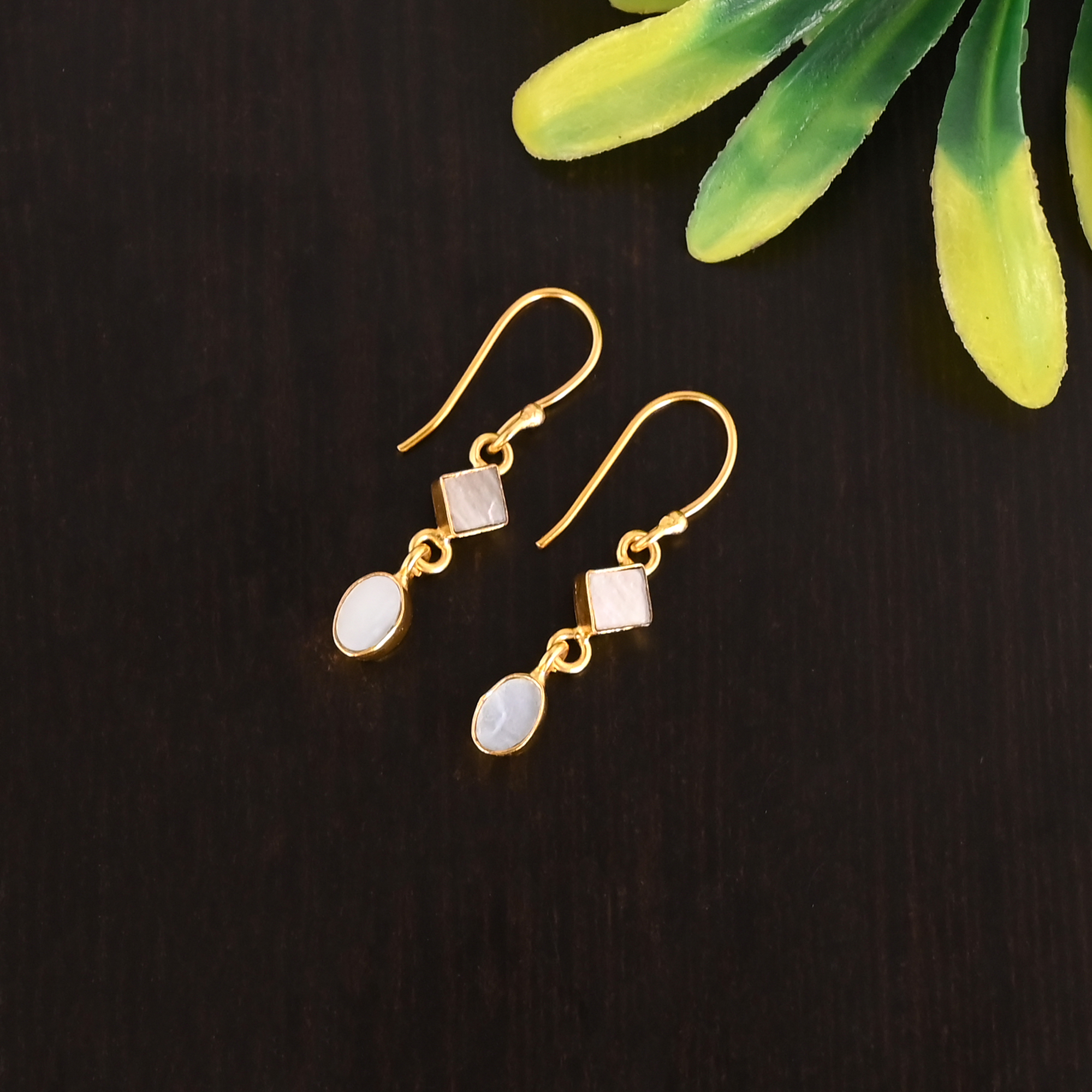 925 Sterling Silver Mother of Pearl Gemstone Minimalist Gold Plated Earrings for Women