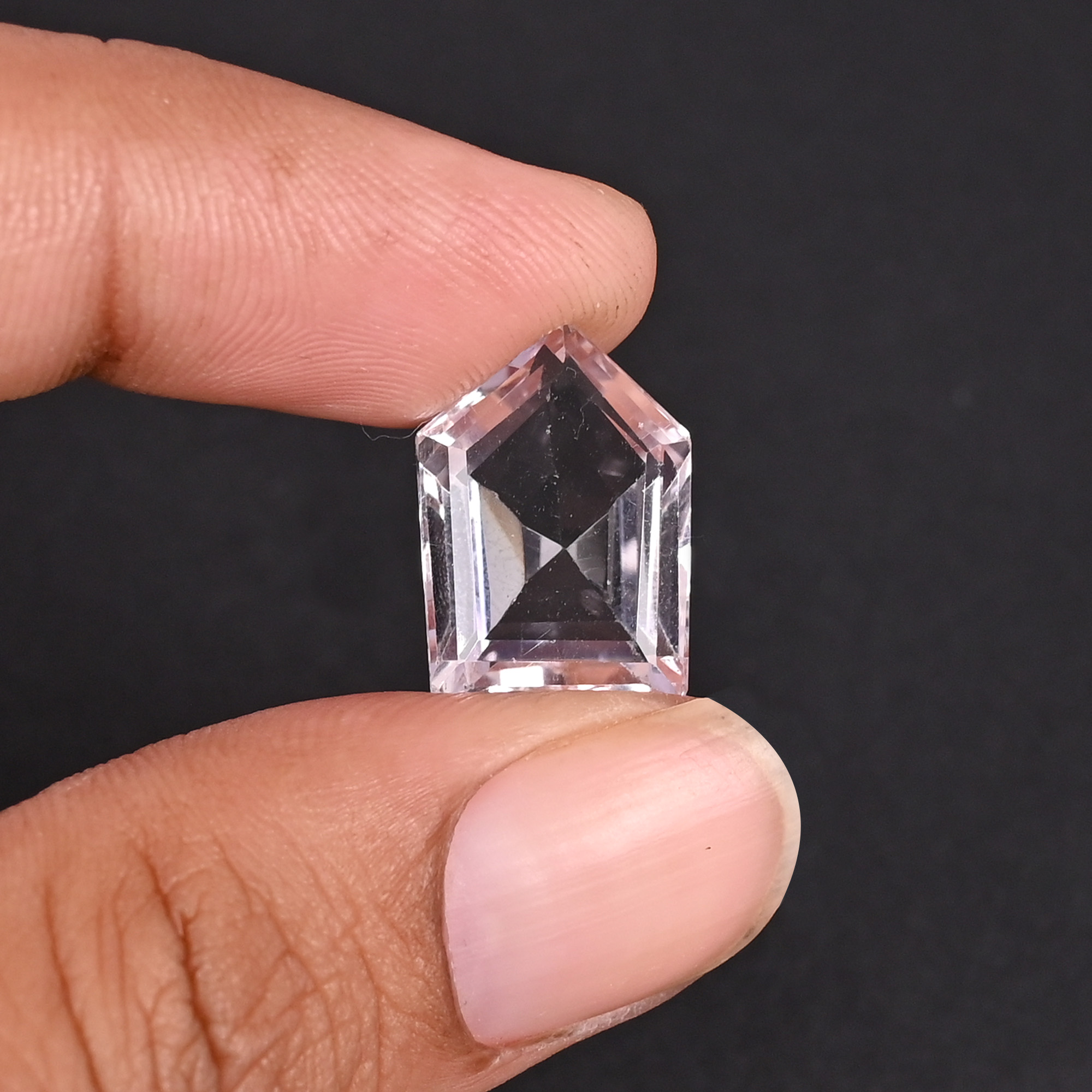 Natural Crystal Loose Gemstone 106 Carat Irregular 17x12 mm Flat-back Faceted for Jewelry Making 1 Pcs