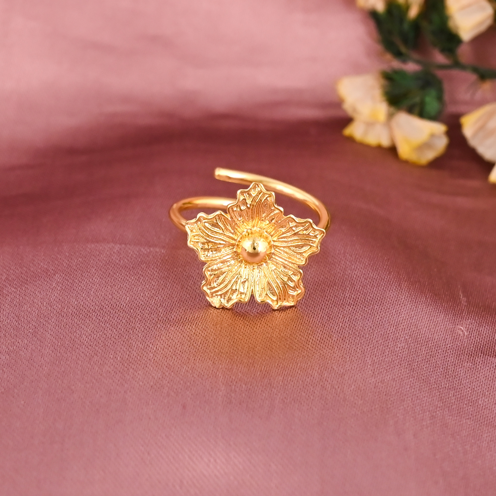 Gold Plated Brass Flower Adjustable Ring for Women Trendy Wedding Engagement Gift Fashion Jewelry Wholesale Lot 25 Pieces