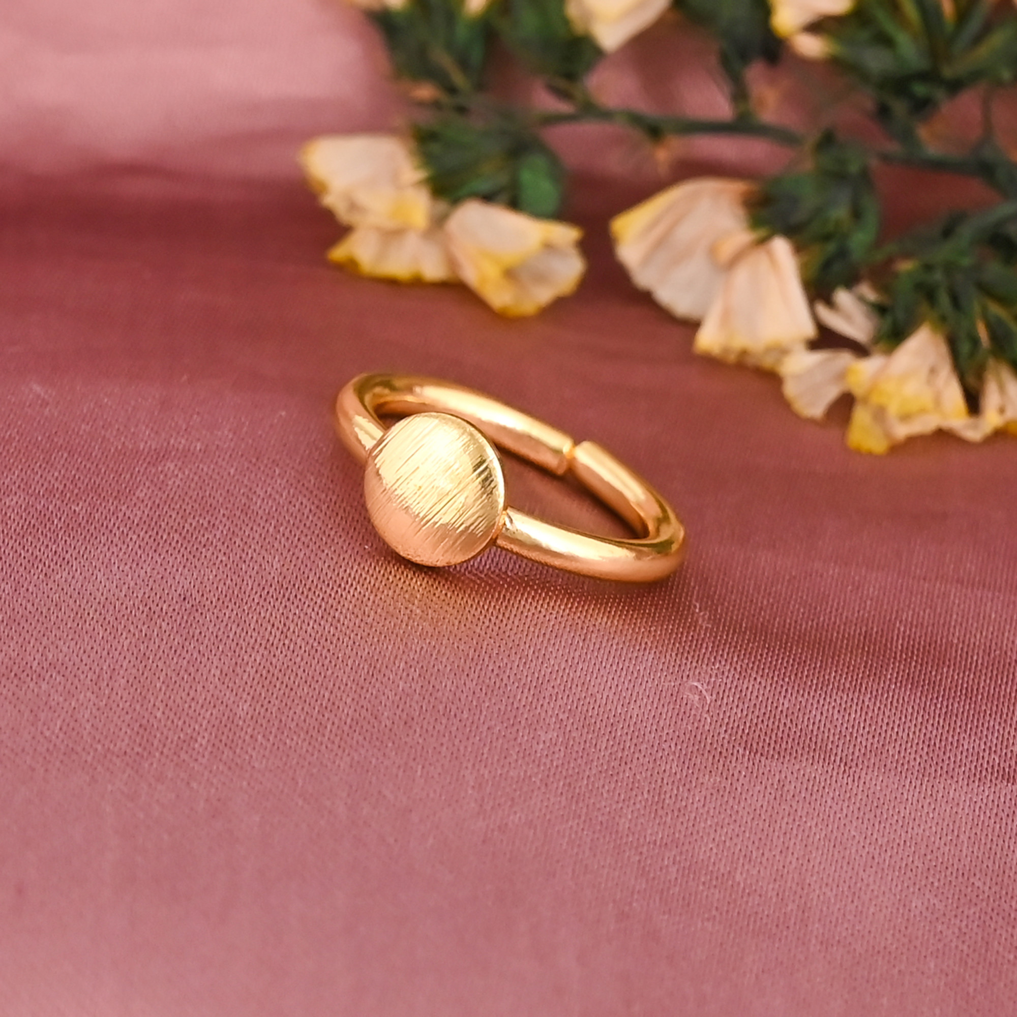 Minimalist Round Signet Gold Plated Brass Ring for Women Wholesale Lot 25 Pieces
