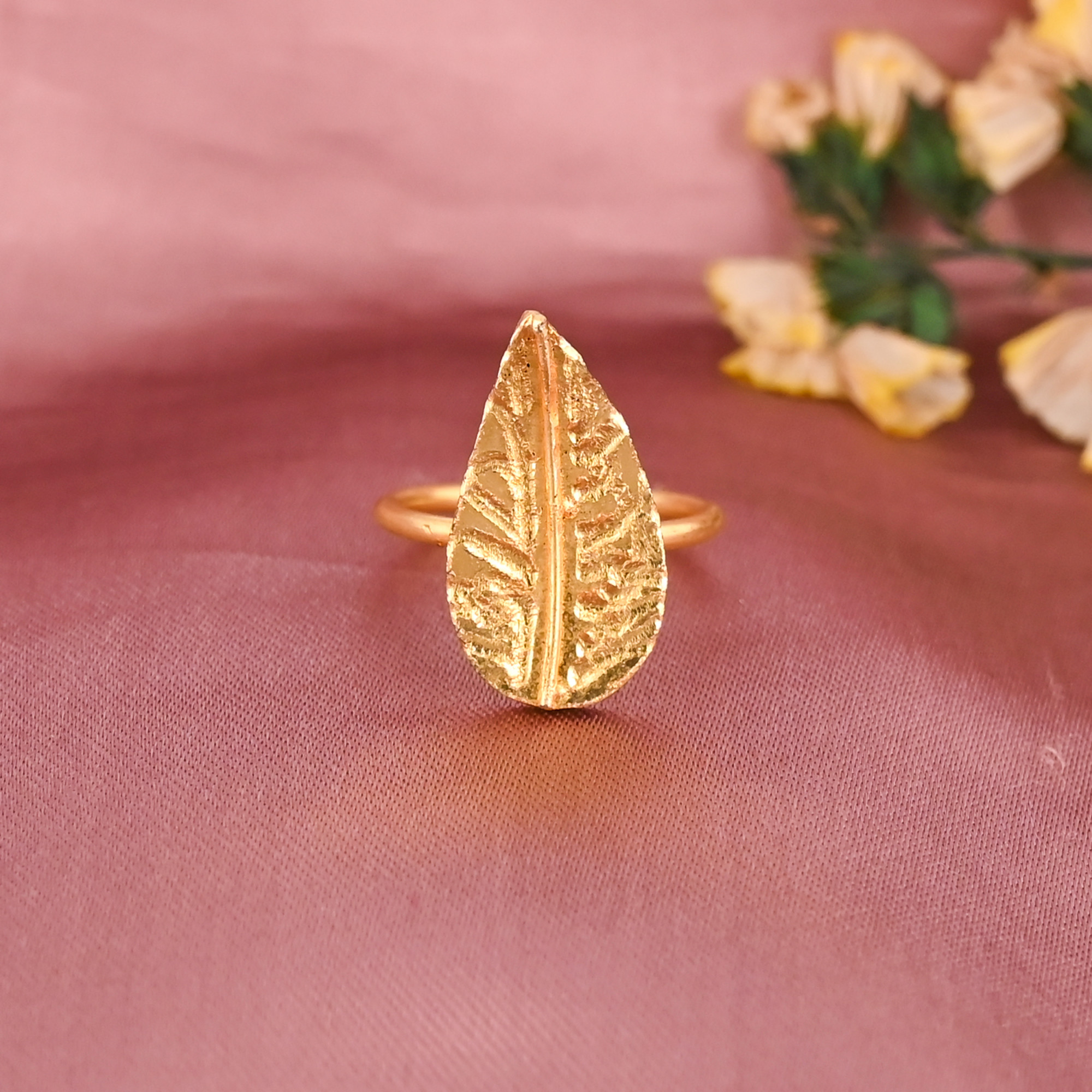Designer Leaf Gold Plated Brass Adjustable Fashion Ring for Women Wholesale Lot 25 Pieces