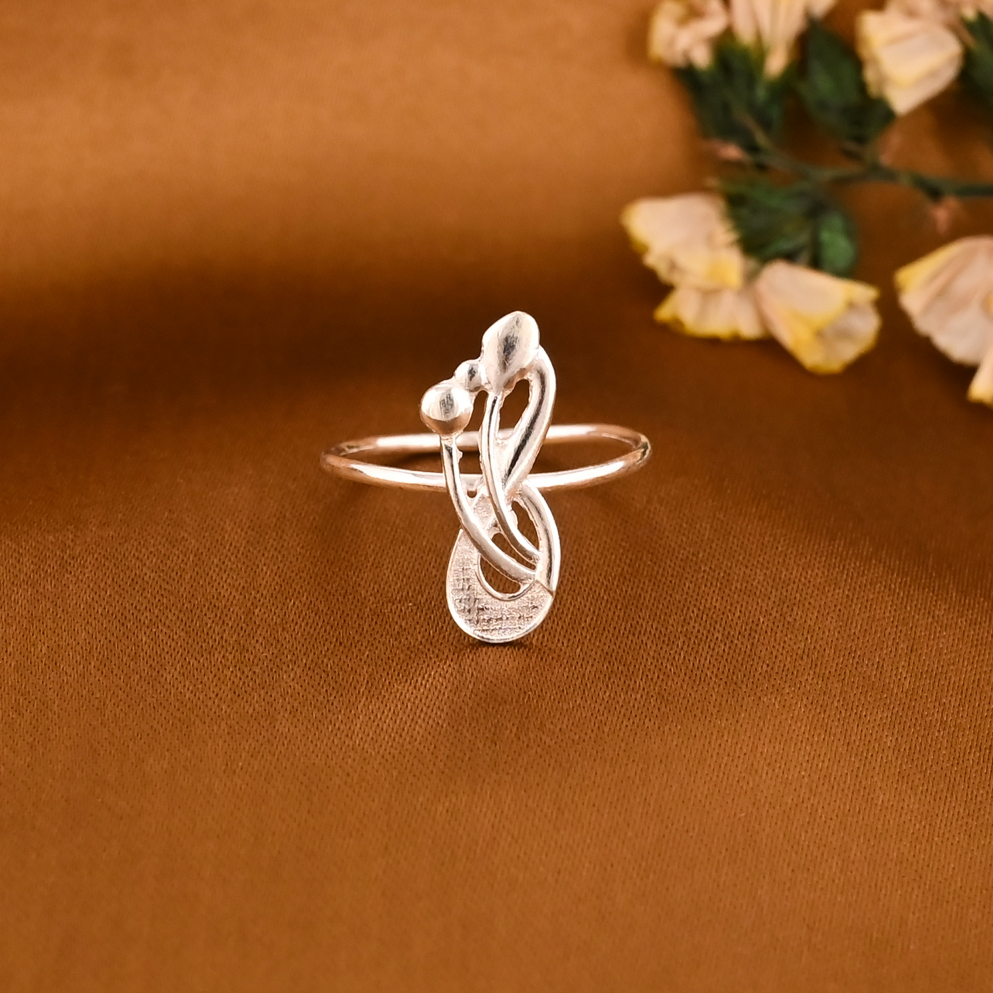 Lightweight Stylish Silver Plated Brass Adjustable Ring for Women Wholesale Lot 25 Pieces