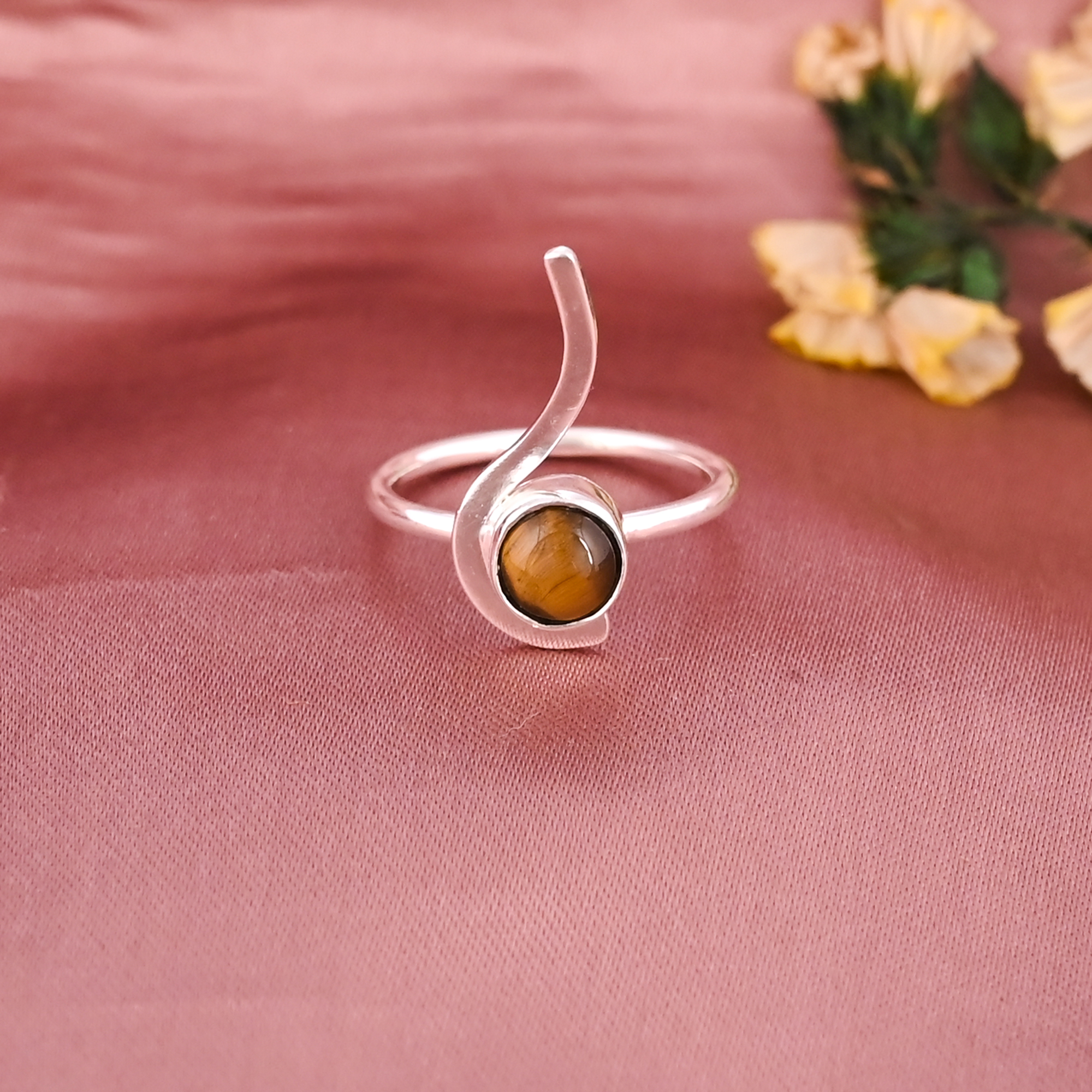 Natural Tiger Eye Gemstone Silver Plated Brass Ring for Women
