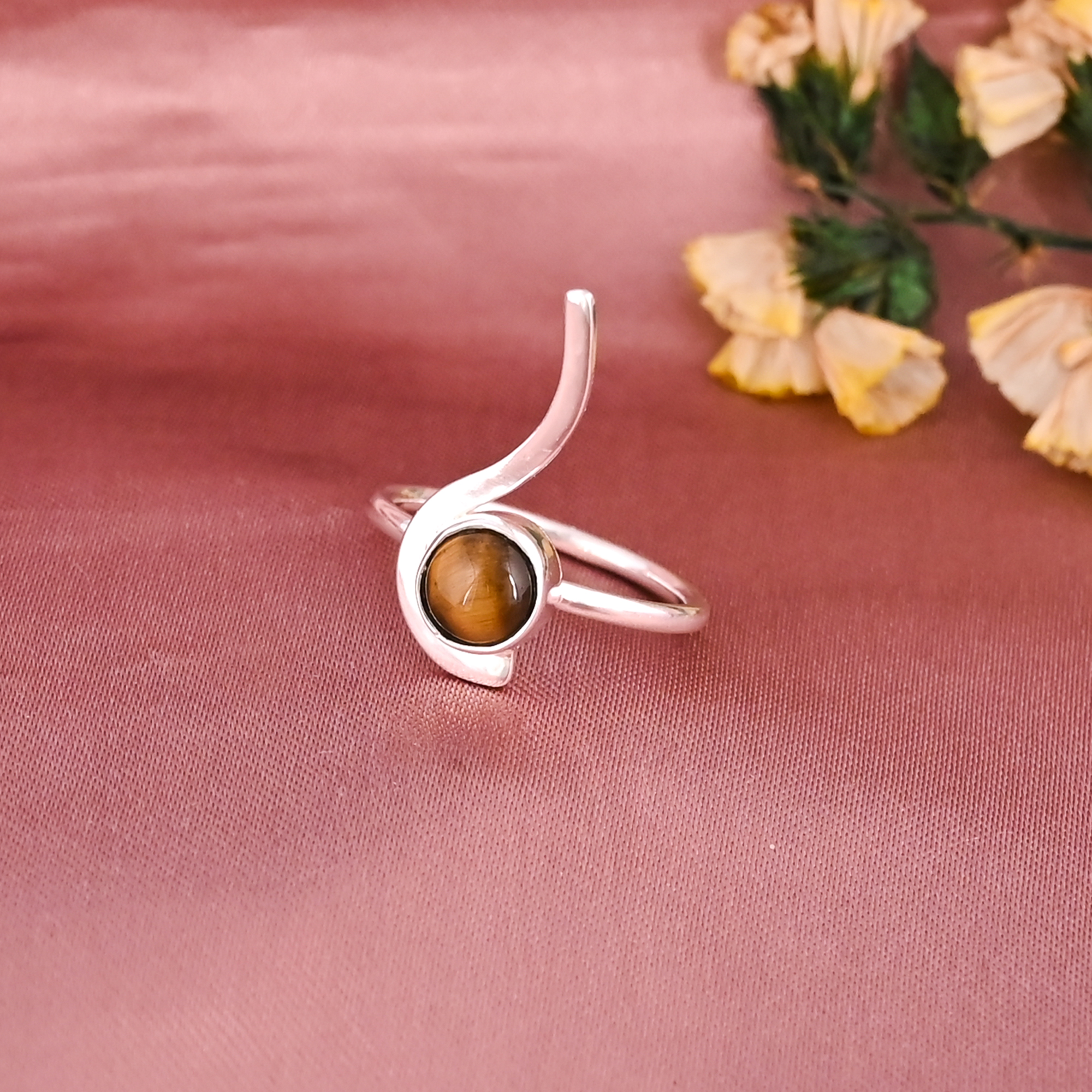 Natural Tiger Eye Gemstone Silver Plated Brass Ring for Women