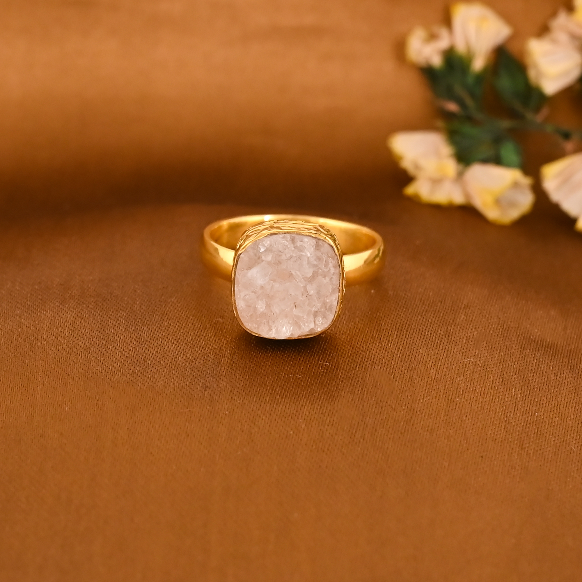 Natural White Druzy Gemstone Gold Plated Brass Ring for Women