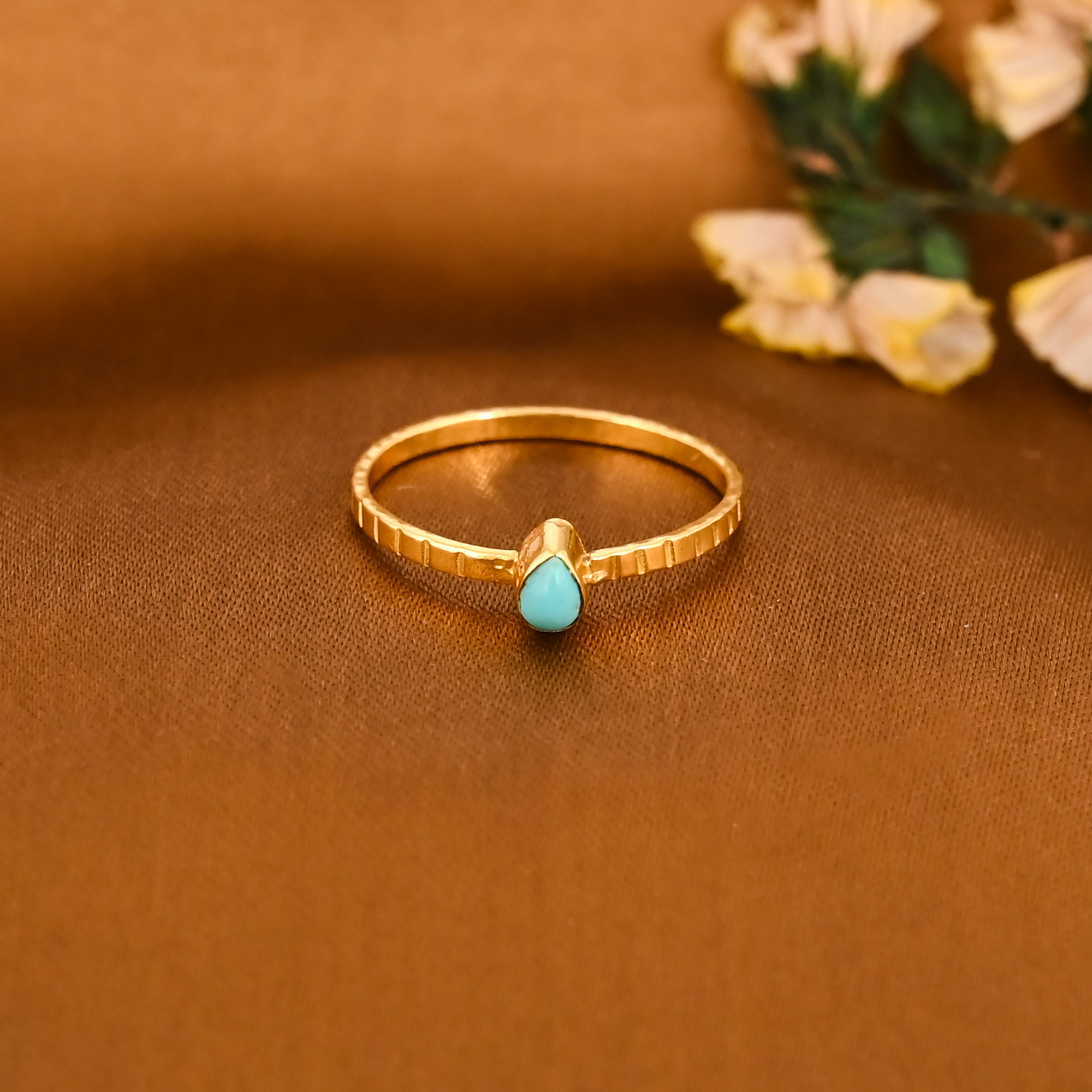 Natural Turquoise Gemstone Gold Plated Brass Ring Fashion Jewelry for Women
