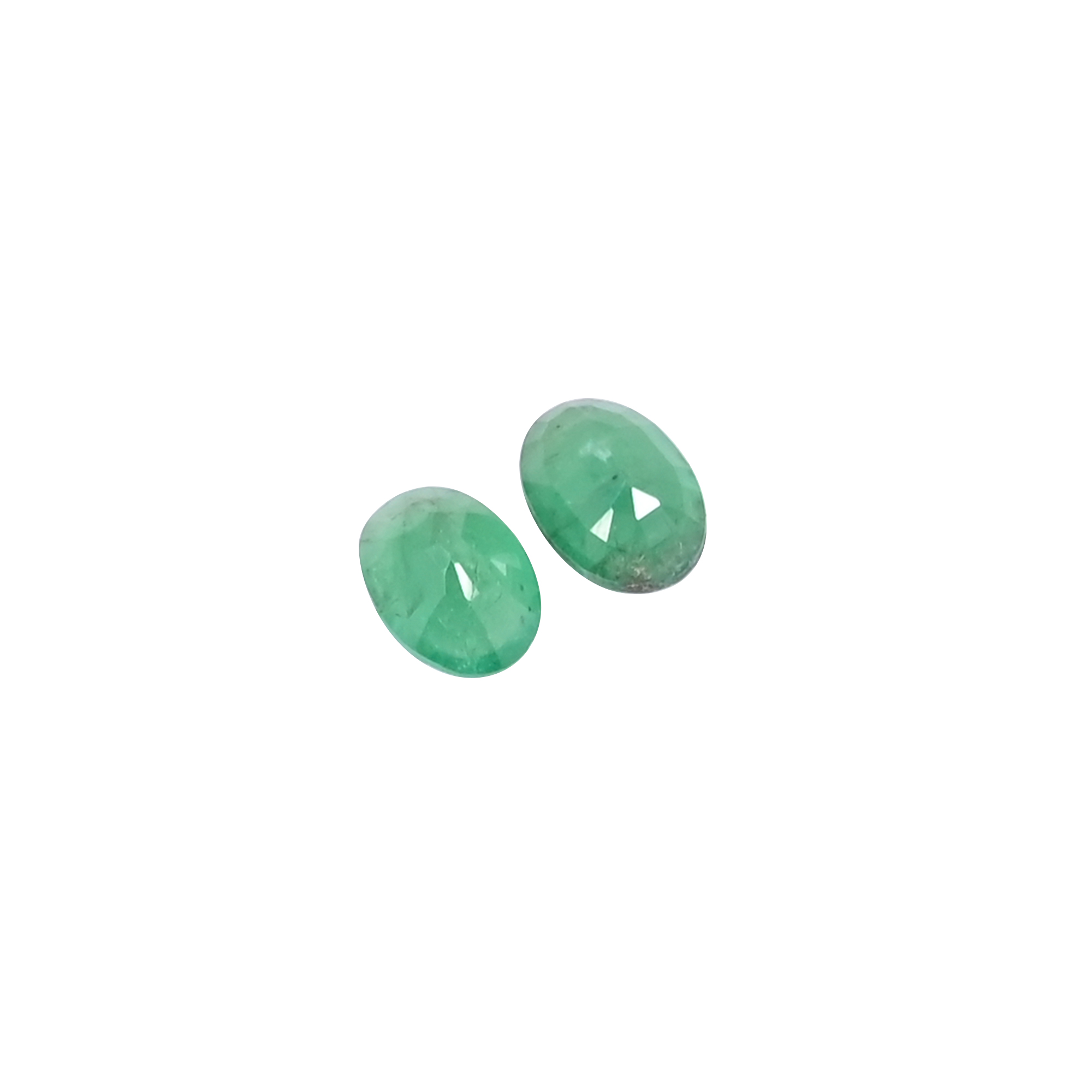 Oval Shape Natural Emerald Loose Gemstone 8x6mm 080 Carat for Jewelry Making