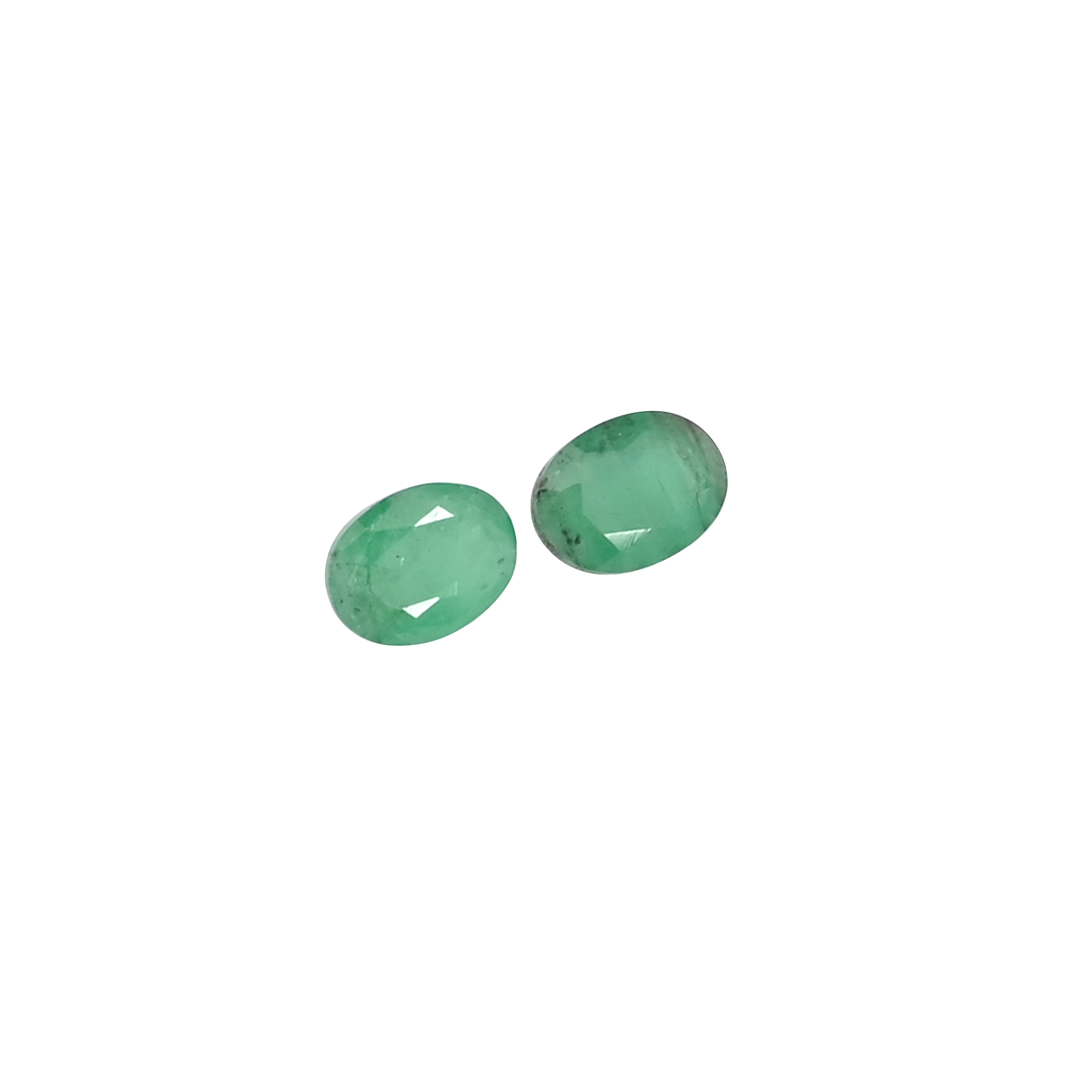 Oval Shape Natural Emerald Loose Gemstone 8x6mm 080 Carat for Jewelry Making