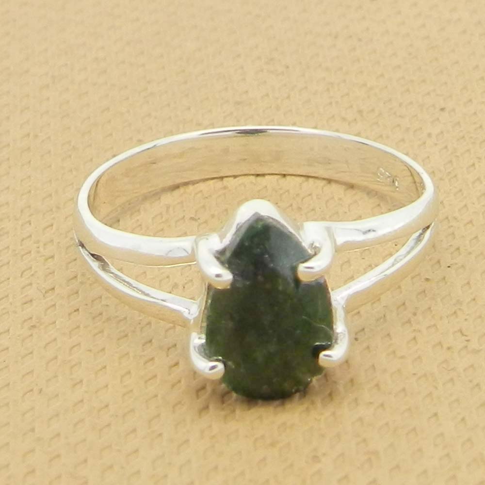 Emerald Corundum 9x6mm Pear 18k Gold Plated Silver Prong Set Ring