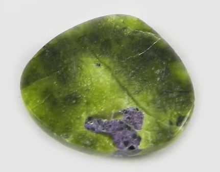 Stichtite 15x16mm Heart Cabochon 140 gms Loose Gemstone For Jewelry