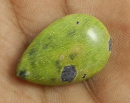 Mohave Stichtite 229 gms Pear 15x22mm Cabochon Loose Gemstone IG0599
