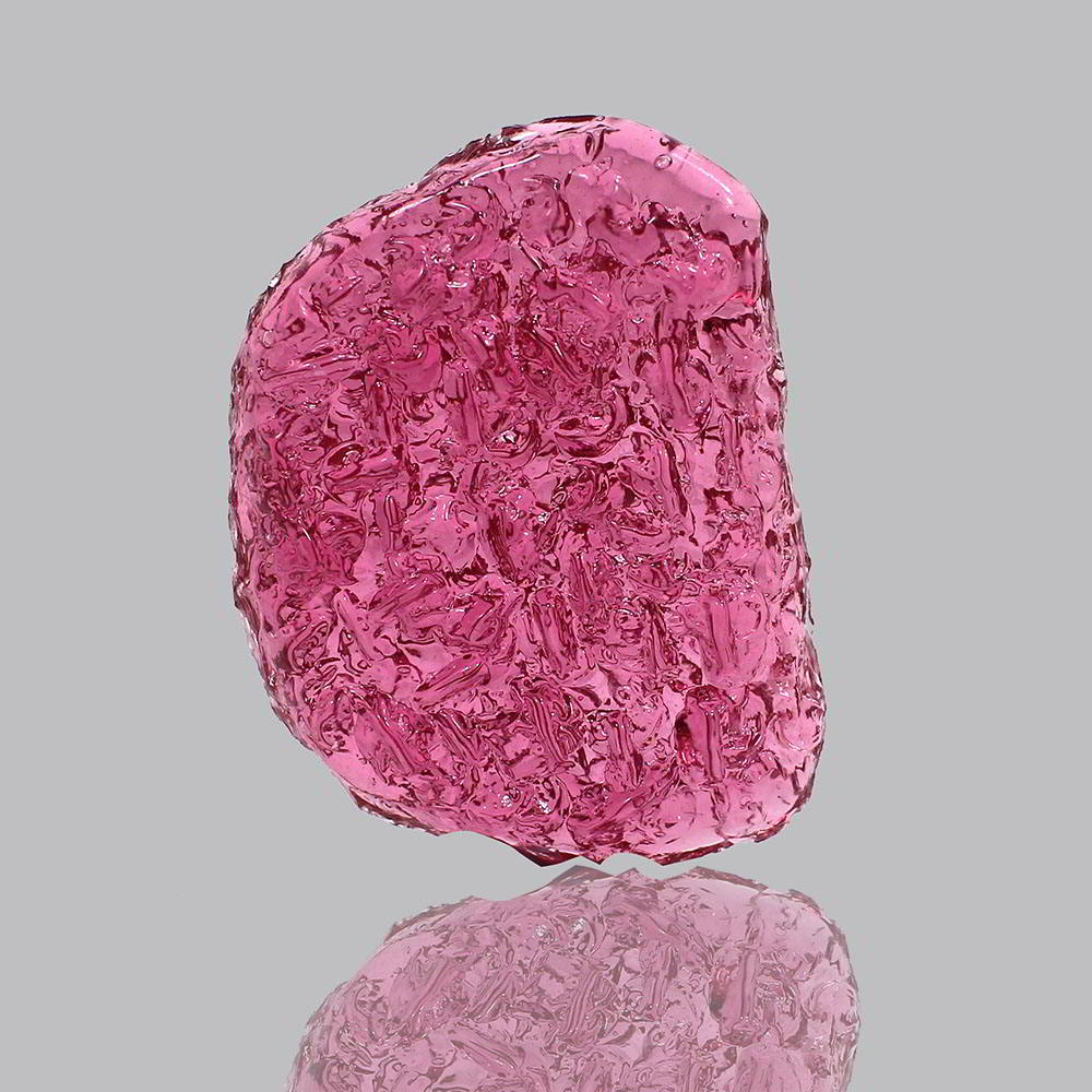 Pink Moldavite Fancy Free Size 566 Gram