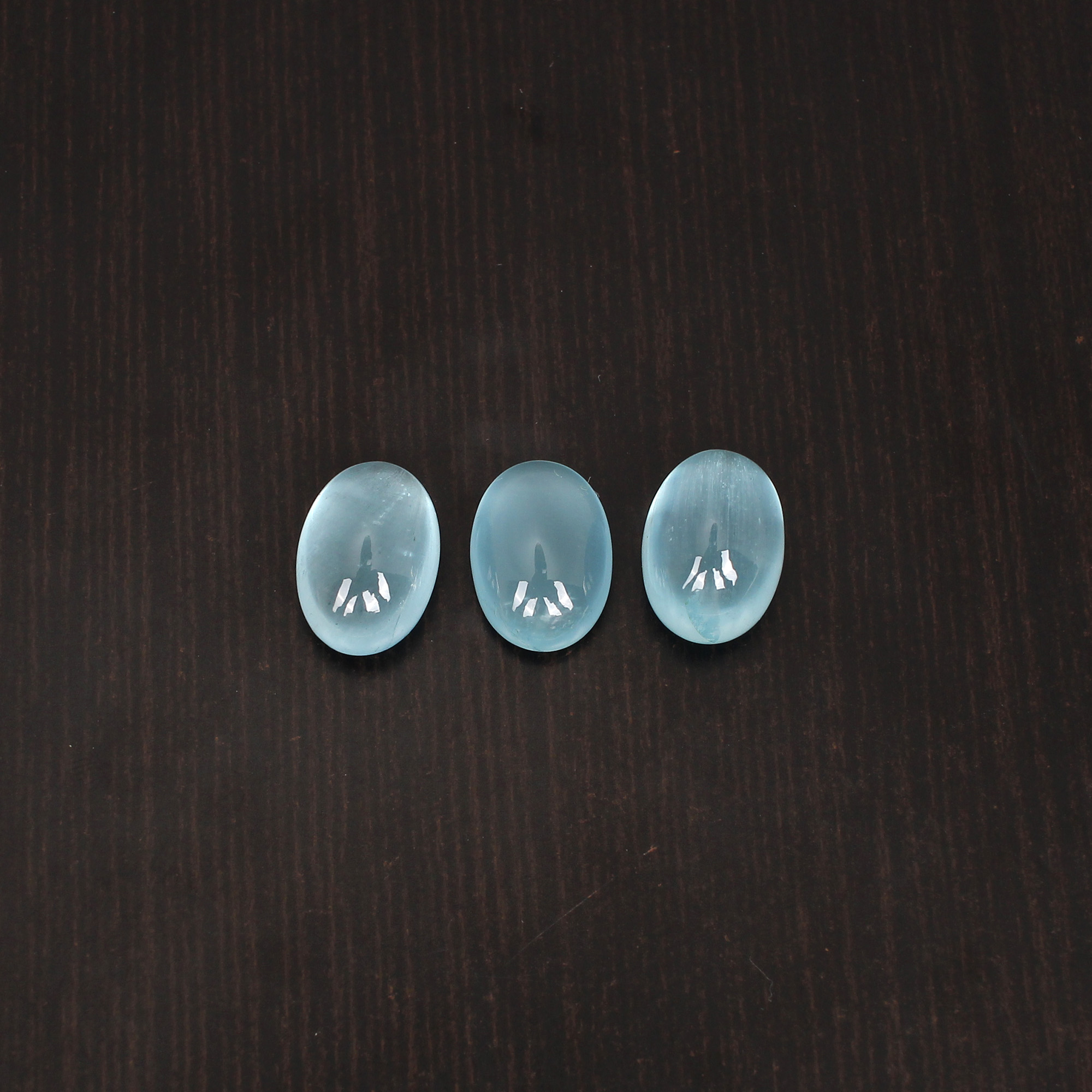 AAA Qualtiy Natural Aquamarine 10x14mm Oval Cabochon 580cts