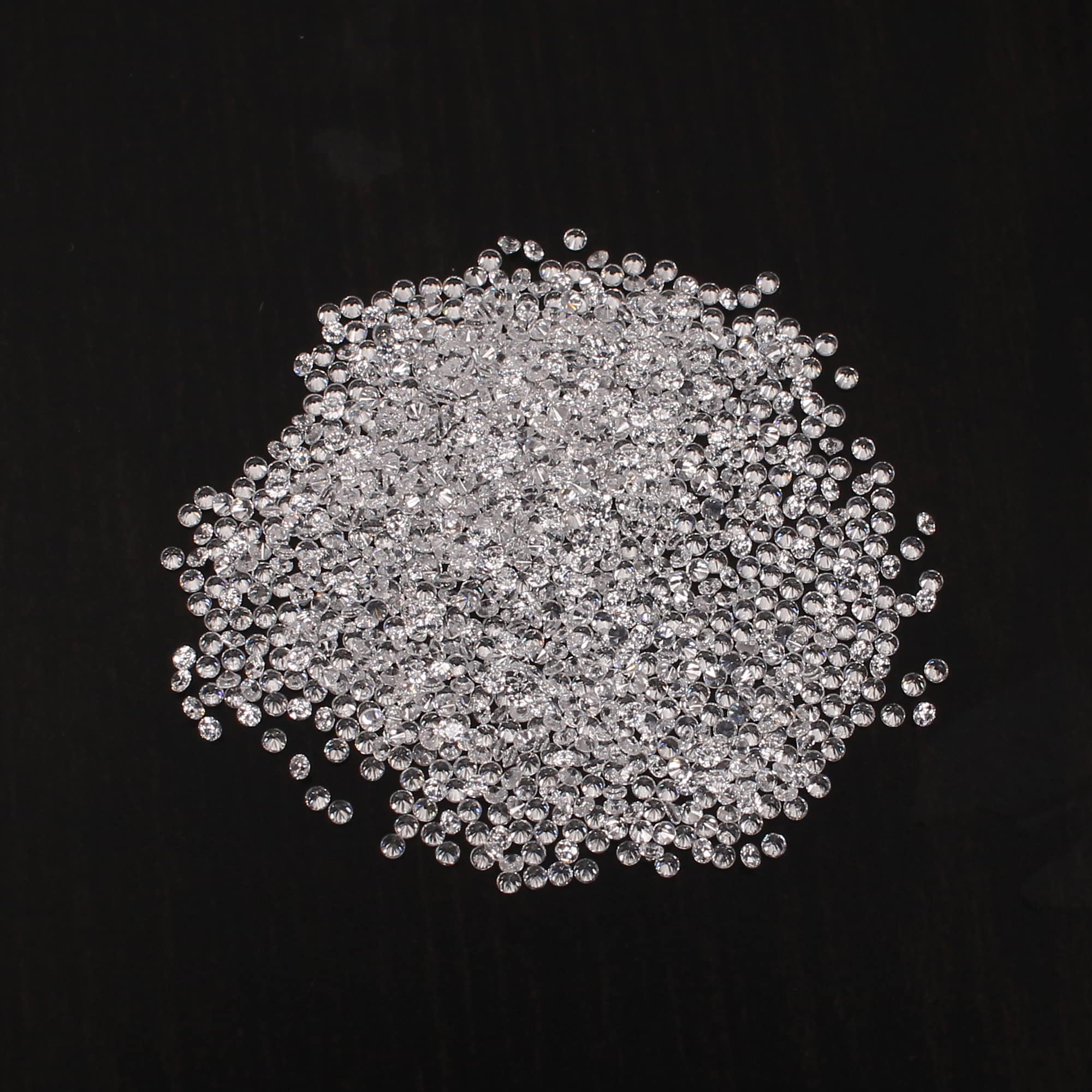 Cubic Zircon Round Brilliant Cut Gemstone