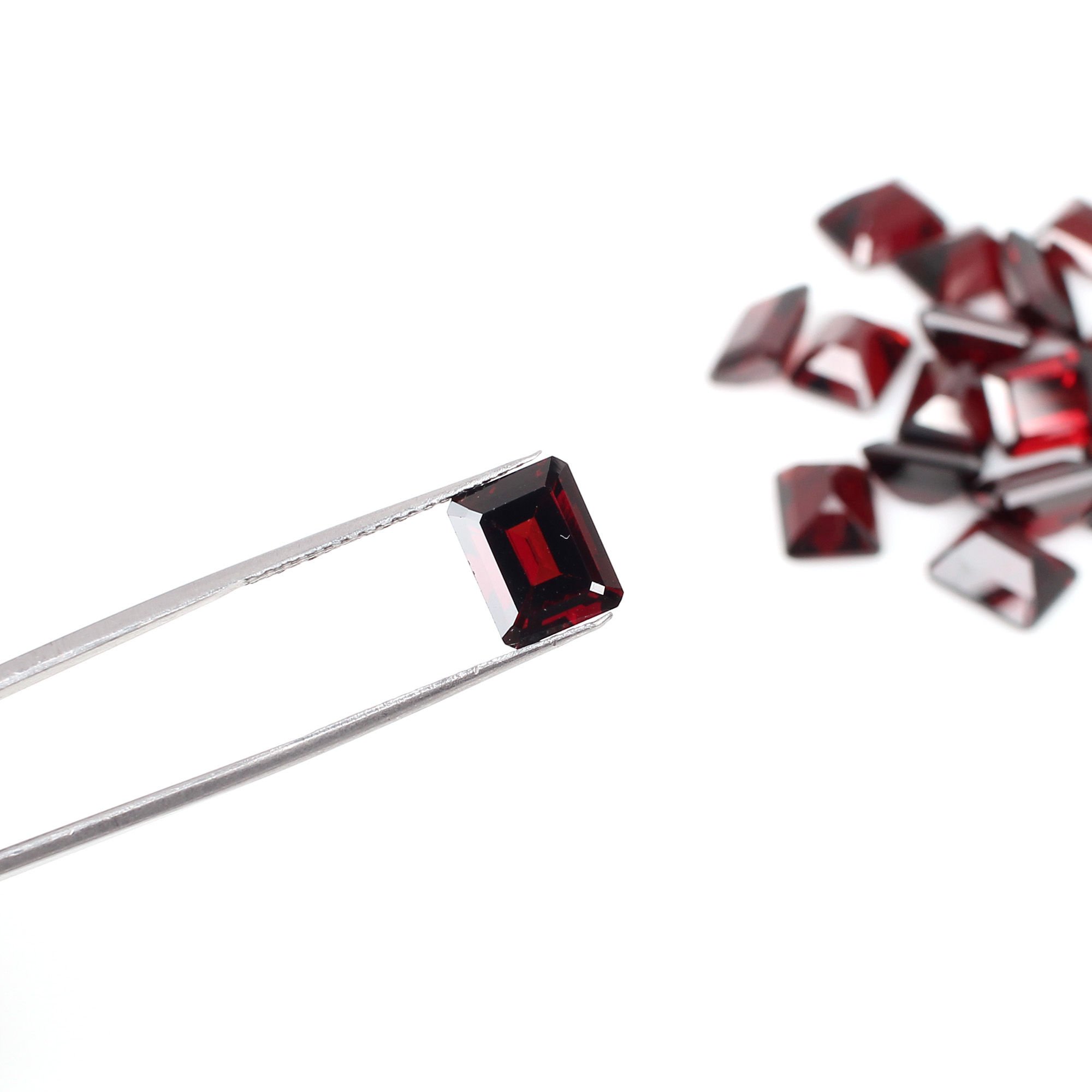 1 pcs Natural Mozambique Garnet 10x8mm Octagon Cut 12cts