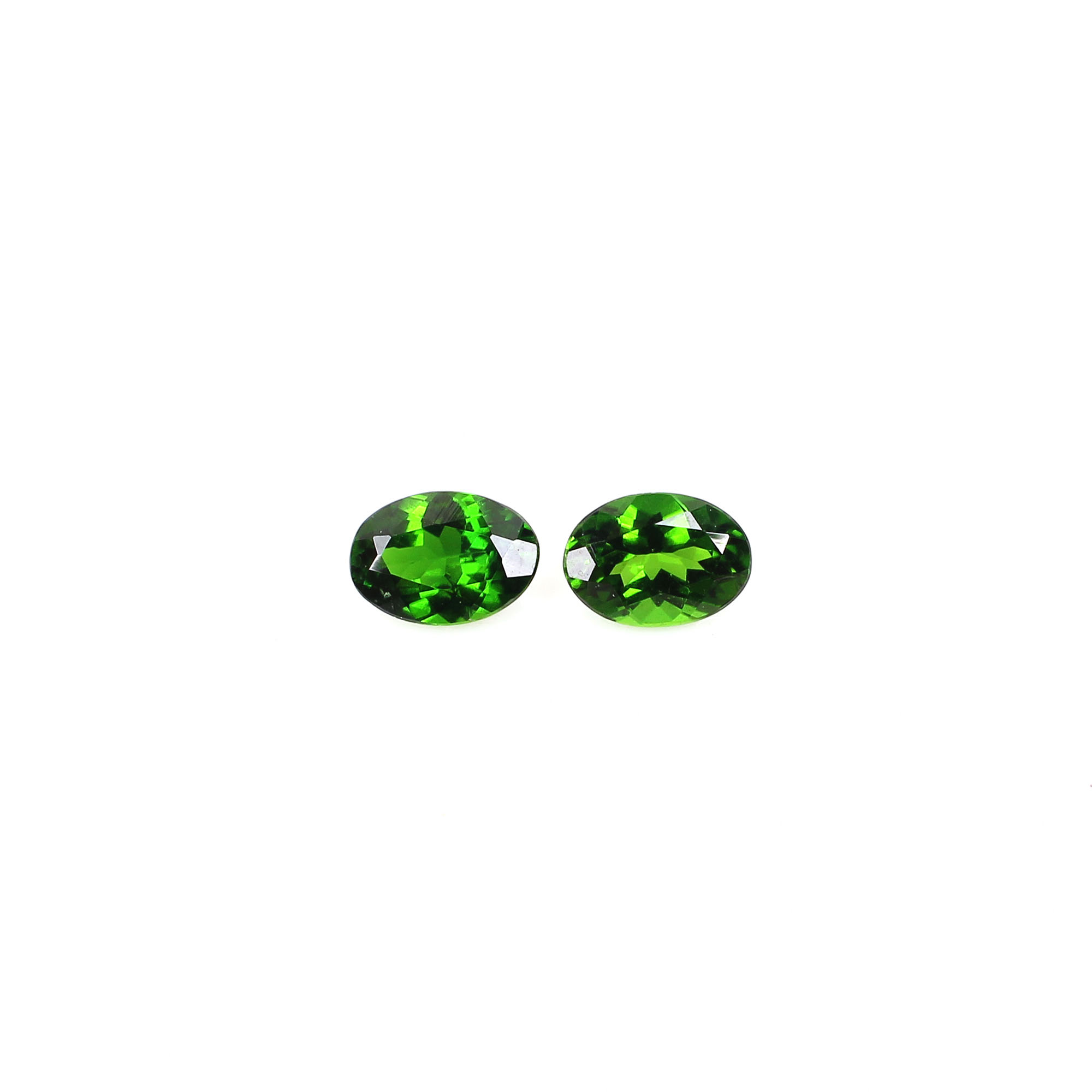 Natural Chrome Diopside 6x4mm Oval Cut 070cts Loose Gemstone