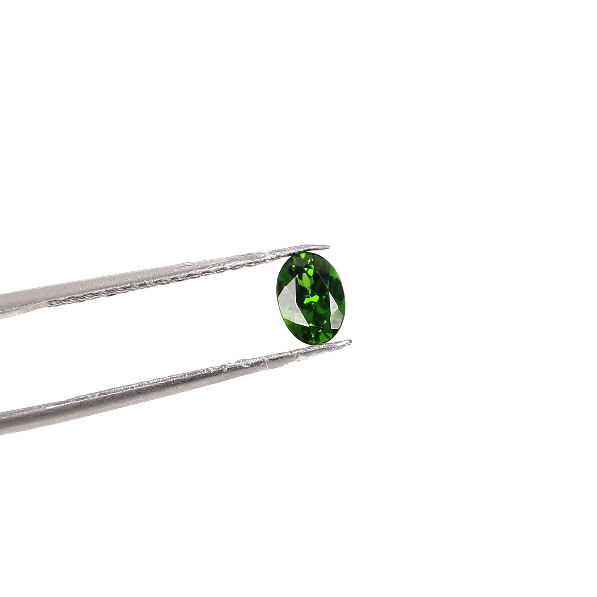 Natural Chrome Diopside 6x4mm Oval Cut 070cts Loose Gemstone