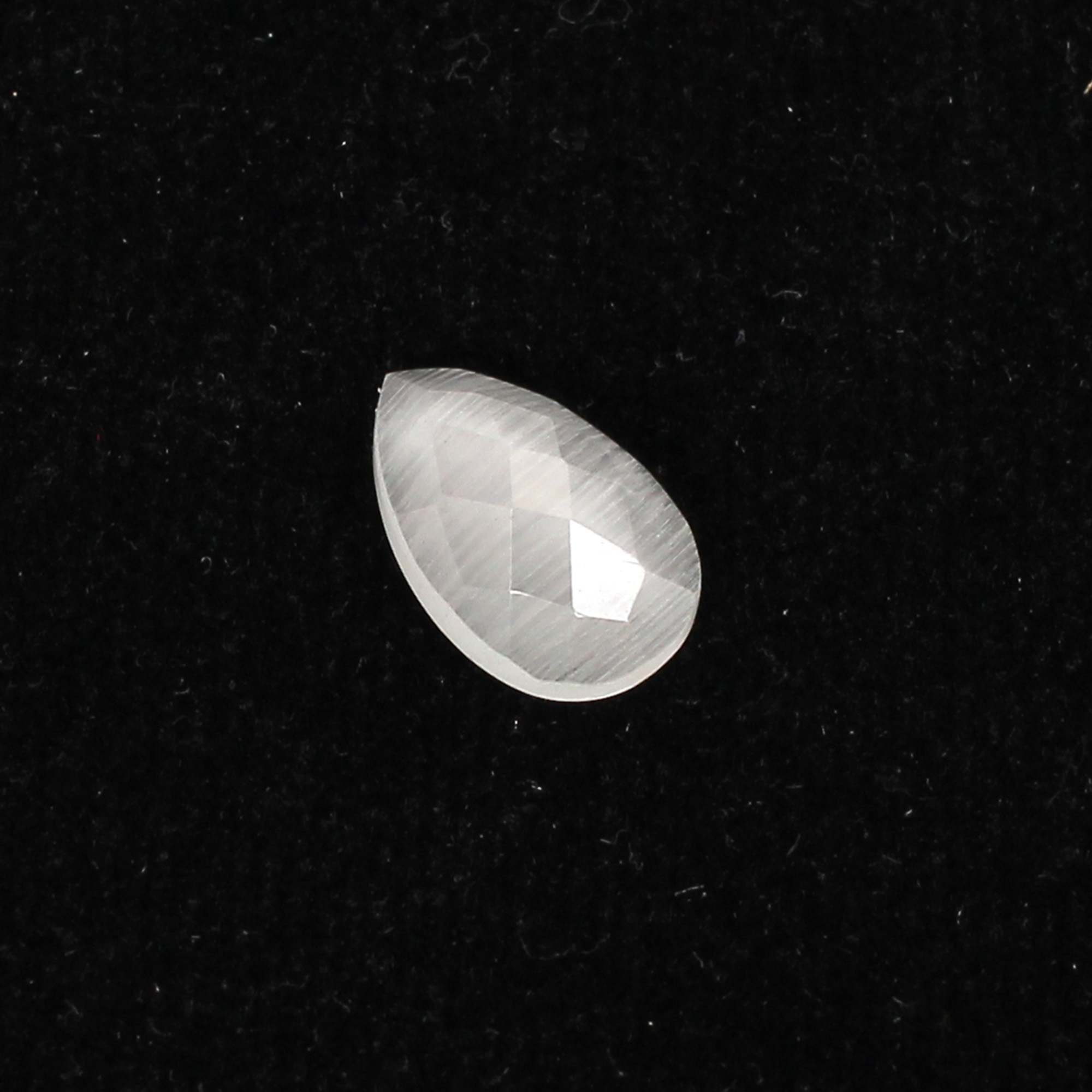 1Pcs White Cats Eye 8X12mm Pear Checker Cut 300cts