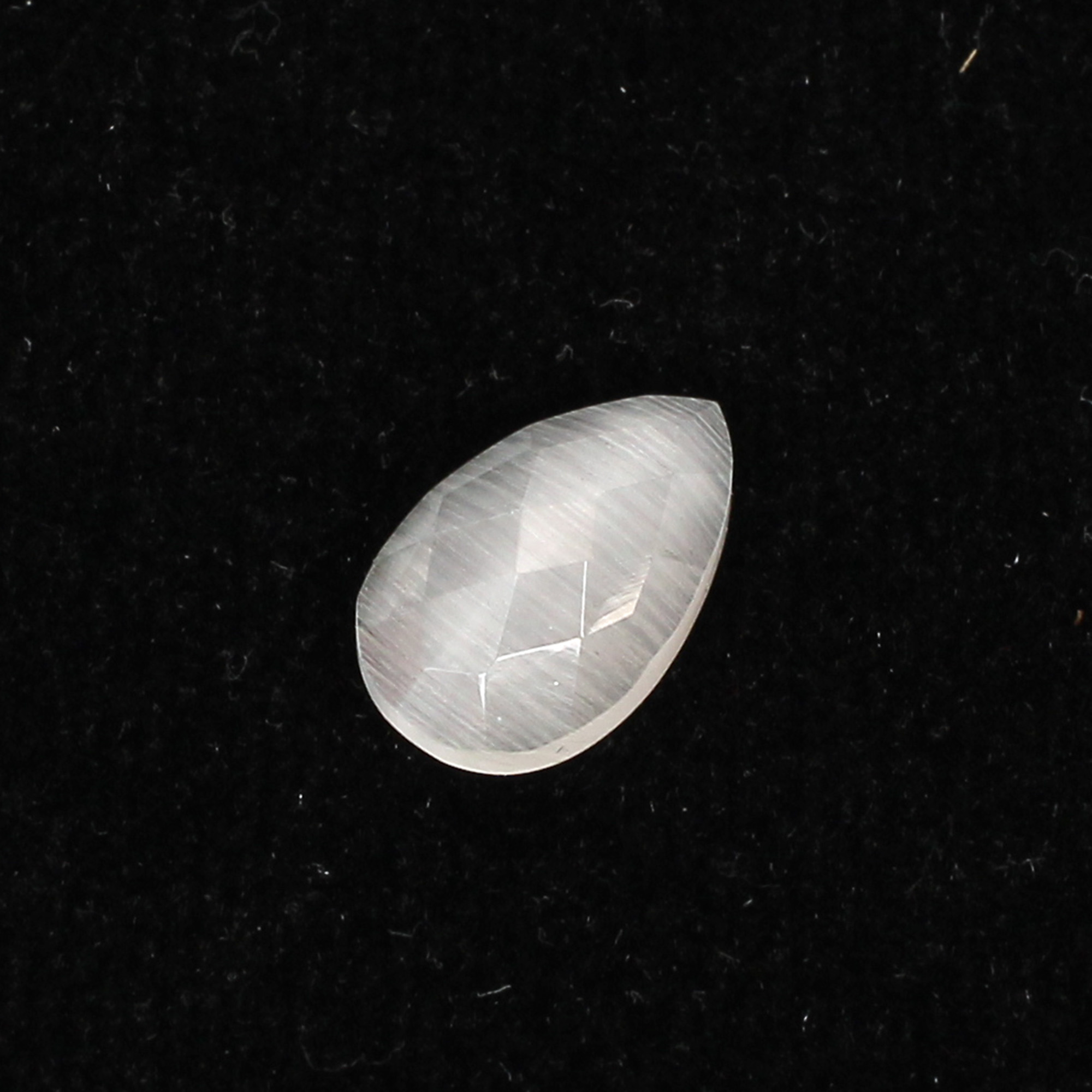 1Pcs White Cats Eye 8X12mm Pear Checker Cut 300cts