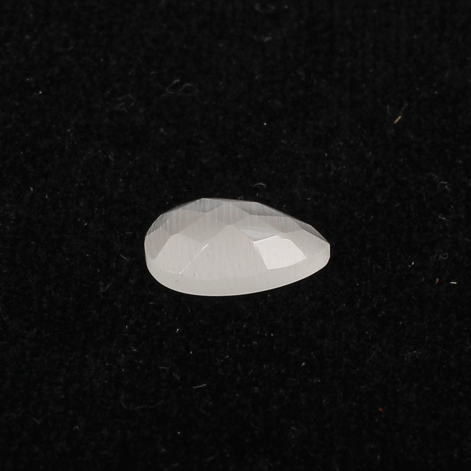 1Pcs White Cats Eye 8X12mm Pear Checker Cut 300cts