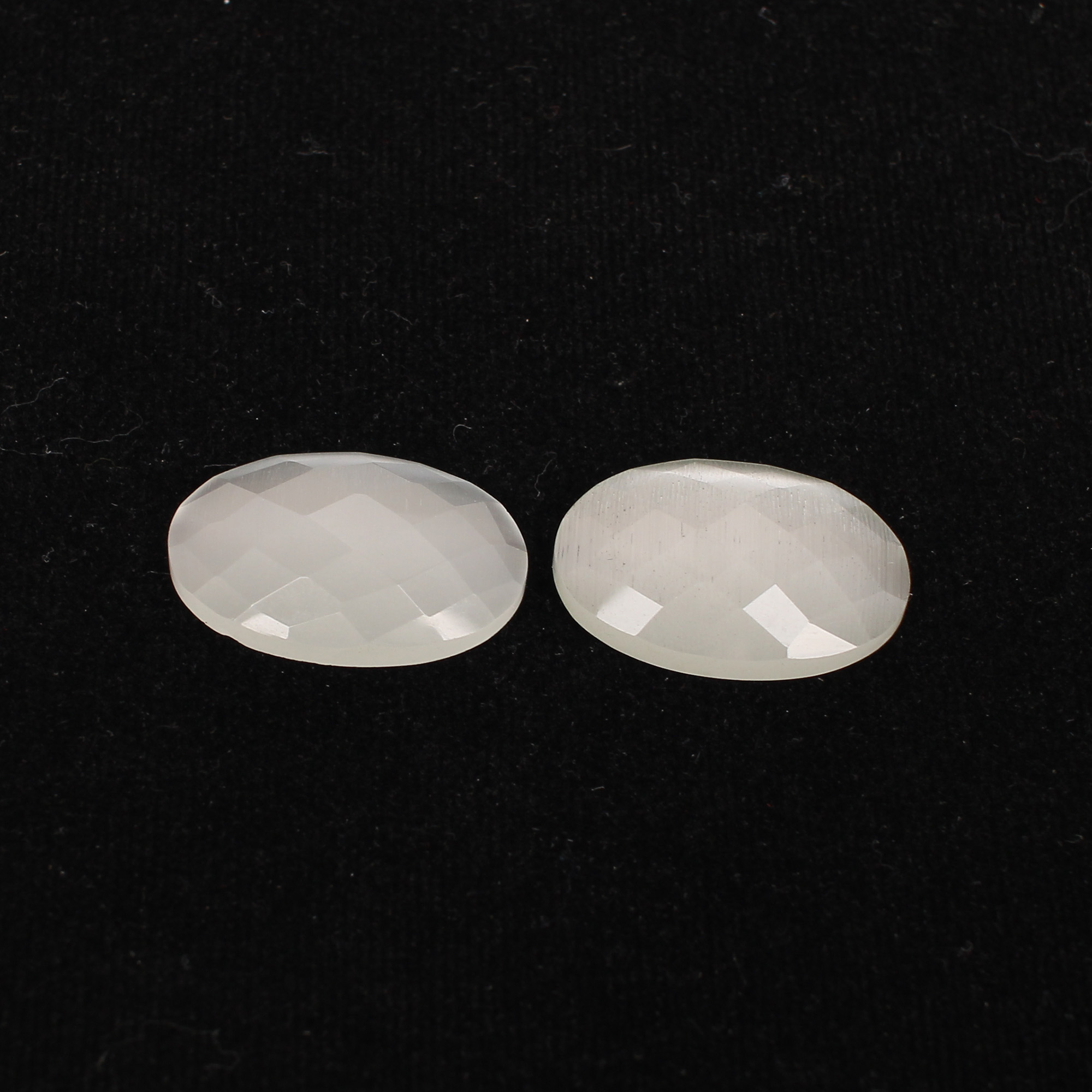 2Pcs White Cats Eye 17x25mm Oval Checker Cut 4000cts